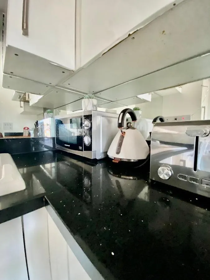 Charmingly Cozy 2 Beds Apartment Belvedere United Kingdom