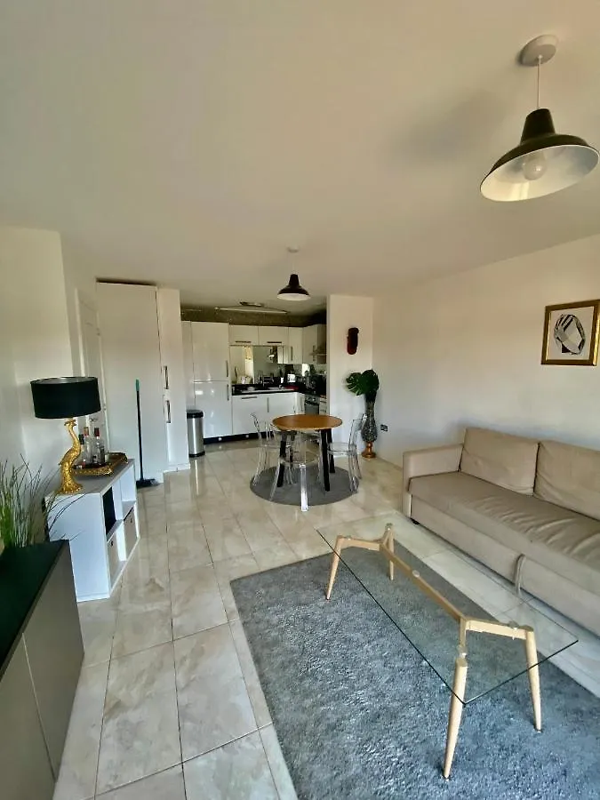 Charmingly Cozy 2 Beds Apartment Belvedere
