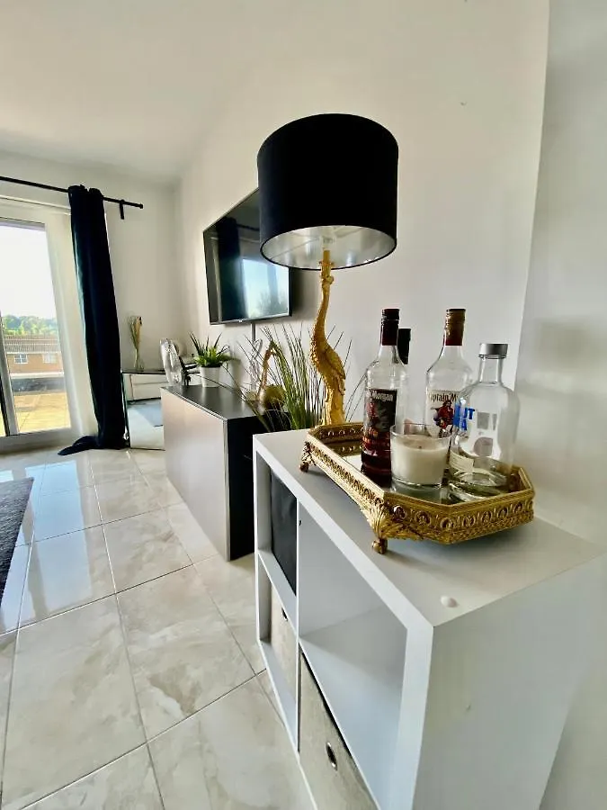 Charmingly Cozy 2 Beds Apartment Belvedere